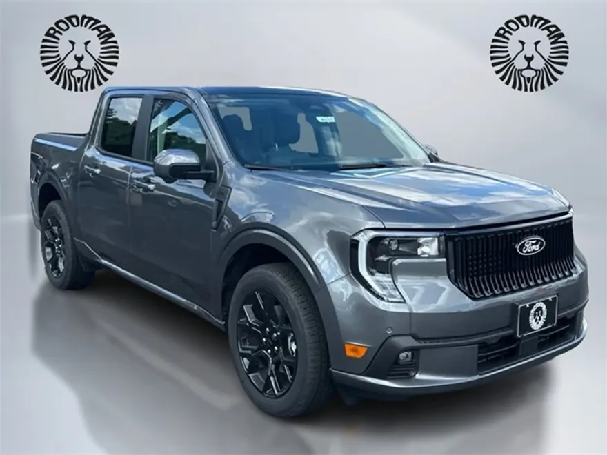 2025 Ford Maverick photo 1
