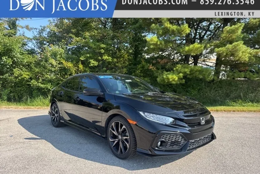 2018 Honda Civic Hatchback Sport Touring photo 1