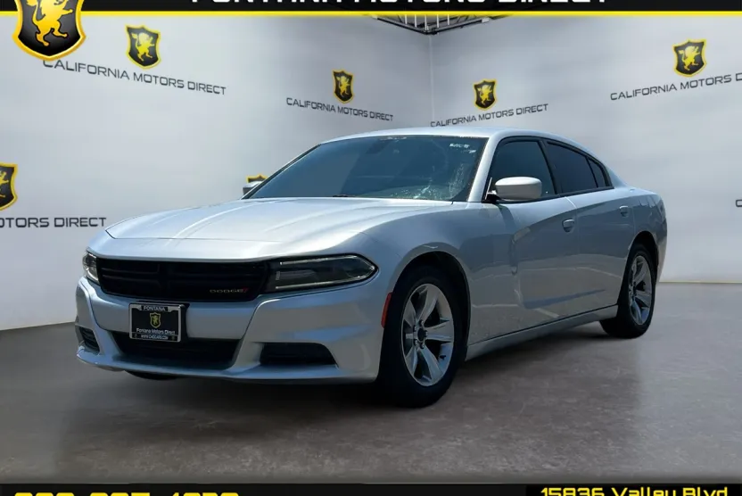 2019 Dodge Charger SXT photo 1