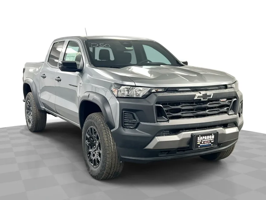 2026 Chevrolet Colorado Trail Boss photo 1