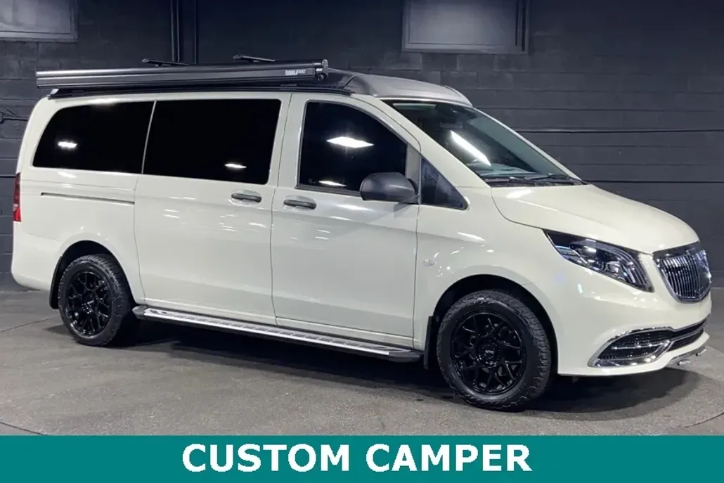 2021 Mercedes Benz Metris Passenger photo 1