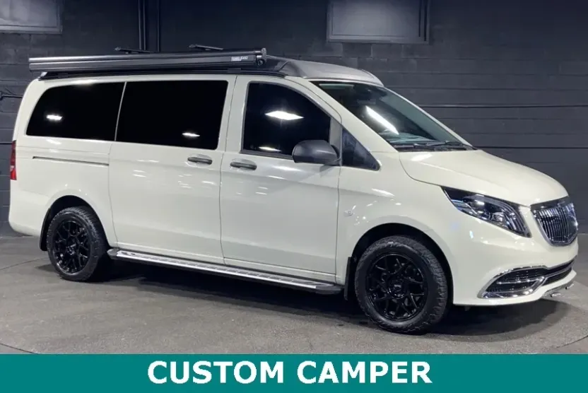 2021 Mercedes Benz Metris Passenger photo 1