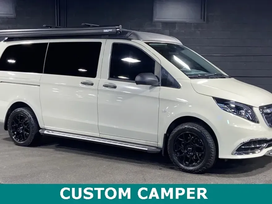 2021 Mercedes Benz Metris Passenger photo 1