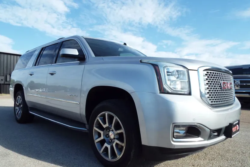 2015 Gmc Yukon XL Denali photo 1