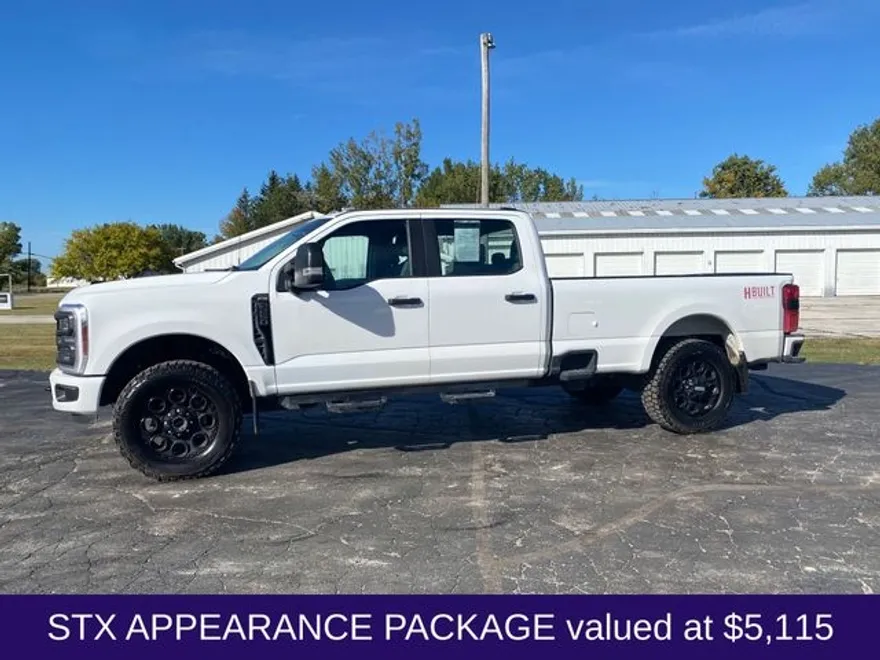 2024 Ford F-250 photo 2