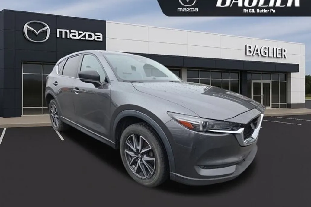 2017 Mazda CX-5 Grand Touring photo 1