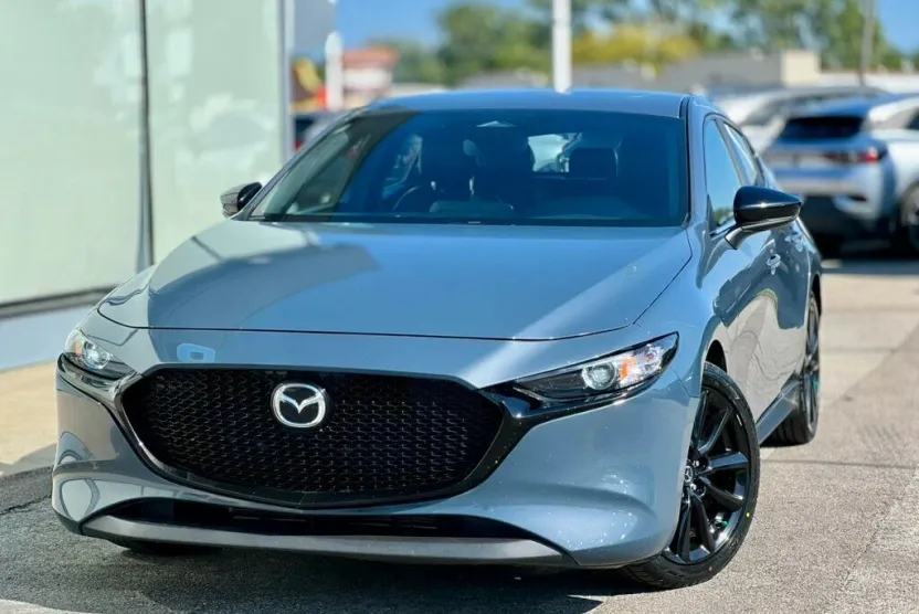 2024 Mazda Mazda3 Hatchback 2.5 Carbon Sedan photo 1