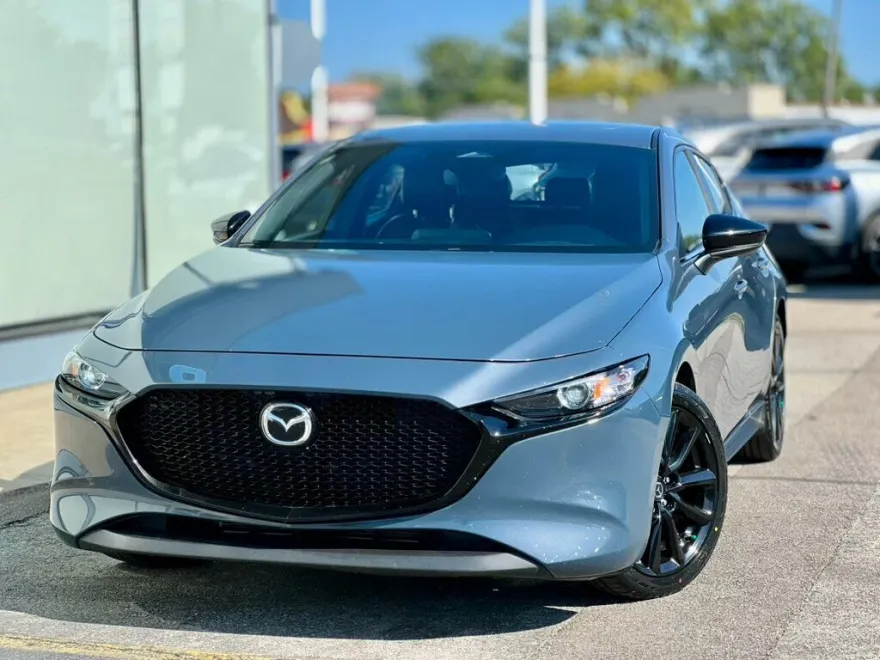 2024 Mazda Mazda3 Hatchback 2.5 Carbon Sedan photo 1