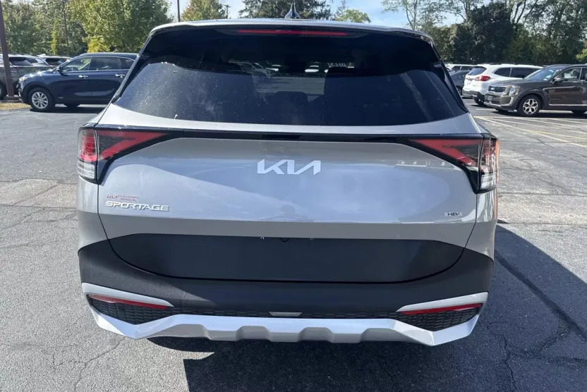 2023 Kia Sportage Hybrid LX photo 1