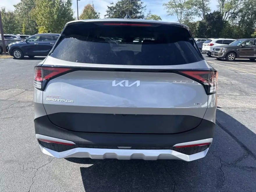 2023 Kia Sportage Hybrid LX photo 1