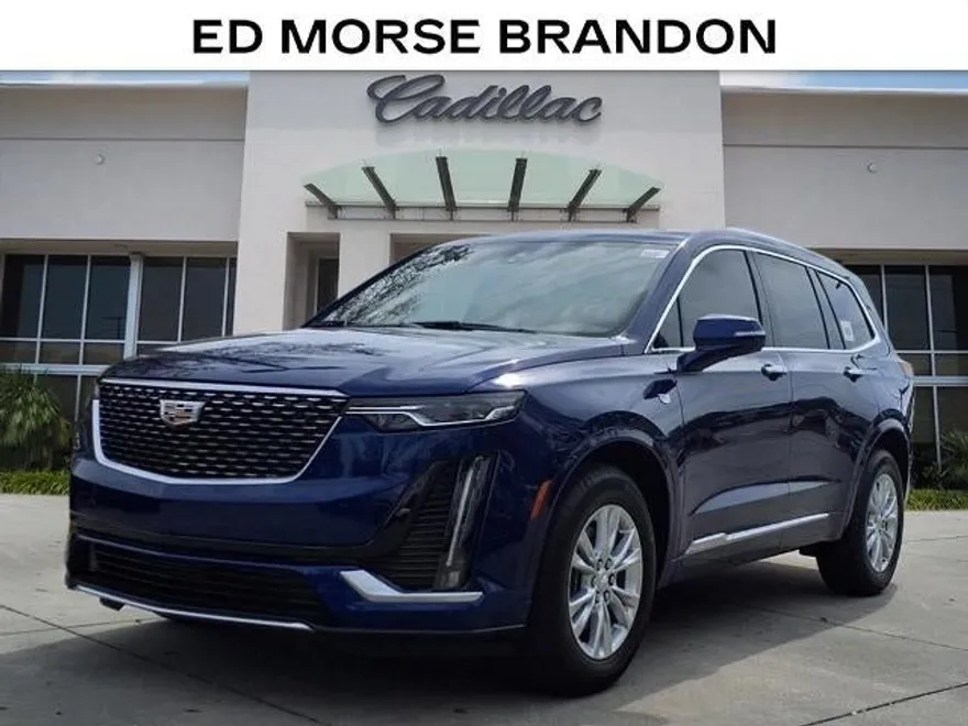 2025 Cadillac XT6 Luxury photo 1
