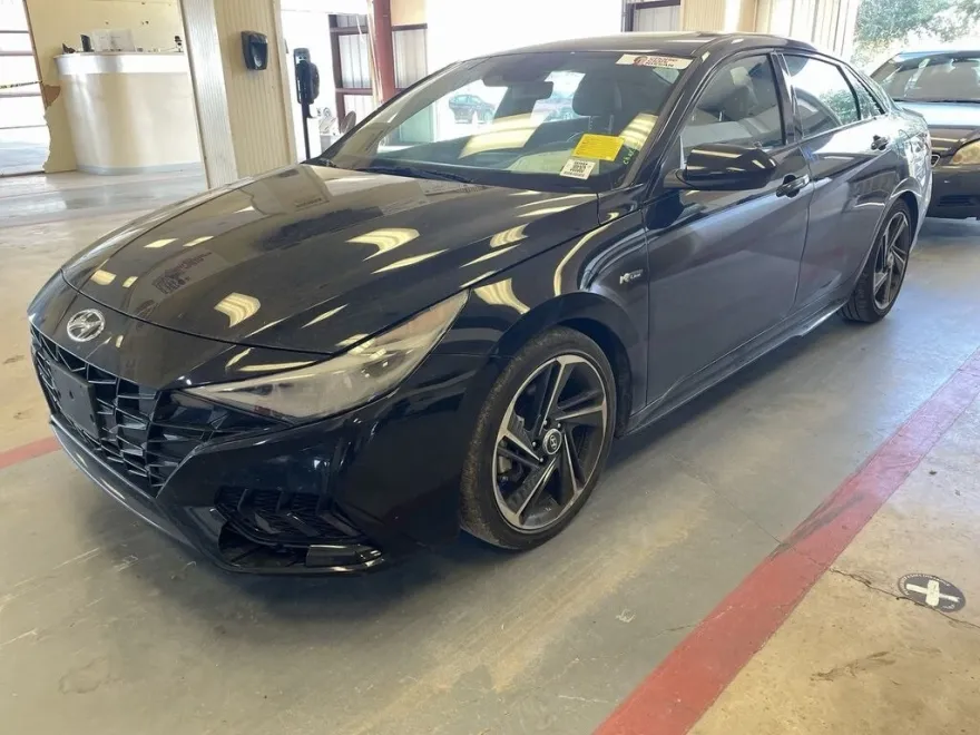 2023 Hyundai Elantra N Line photo 1