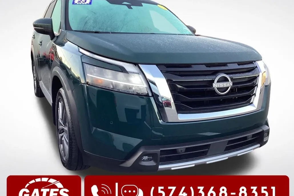 2023 Nissan Pathfinder SL photo 1