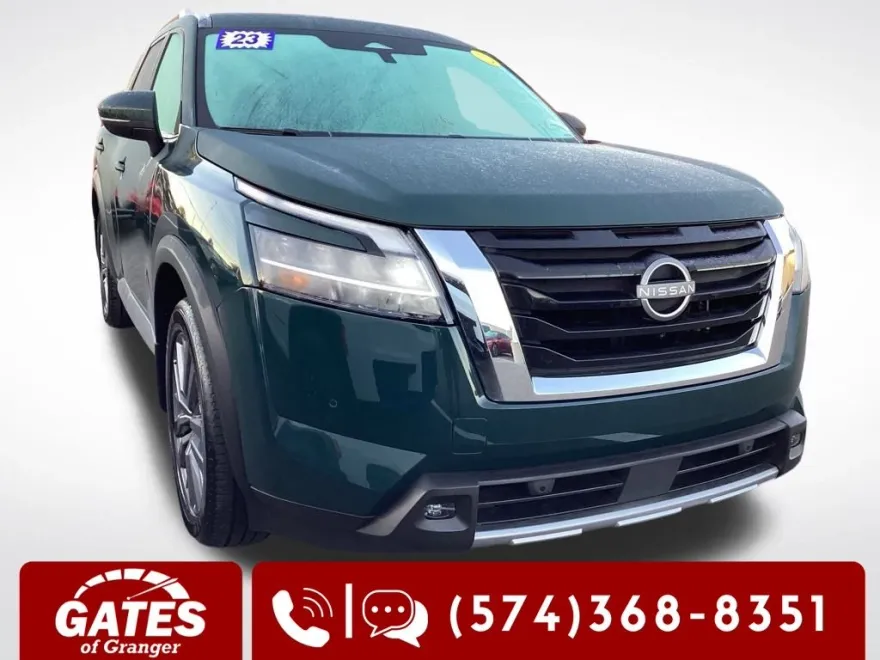 2023 Nissan Pathfinder SL photo 1
