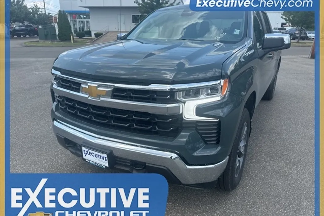 2025 Chevrolet Silverado 1500 LT photo 1
