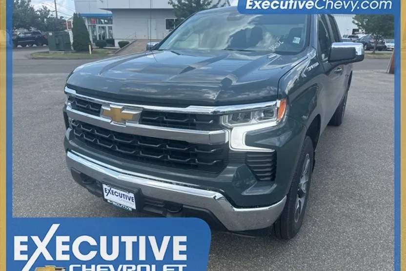 2025 Chevrolet Silverado 1500 LT photo 1