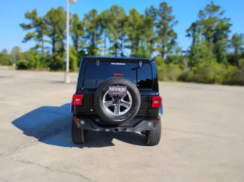 2020 Jeep Wrangler Unlimited Sahara photo 4