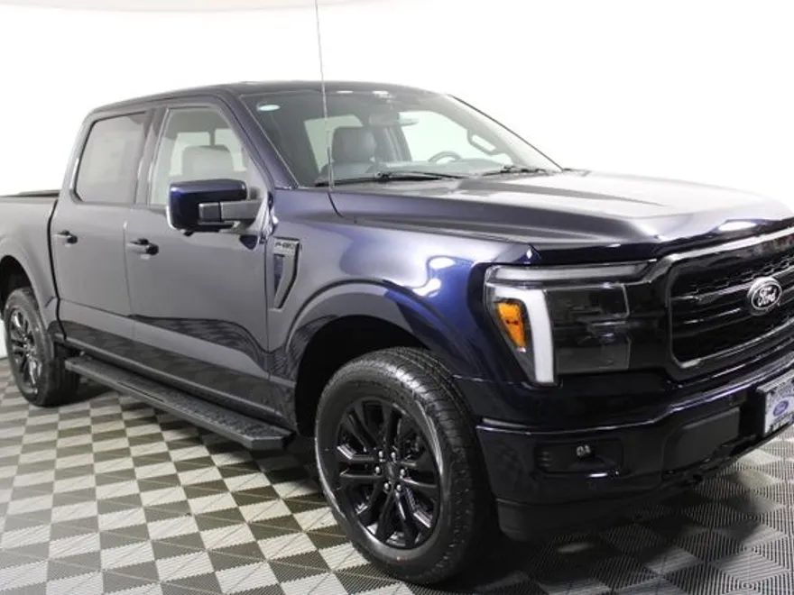 2025 Ford F-150 Lariat photo 1