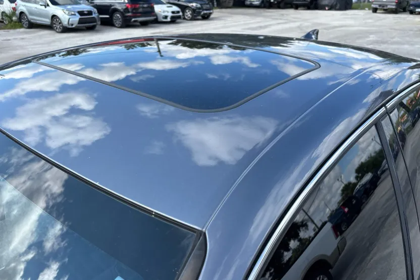 2019 Lexus IS 350 photo 1