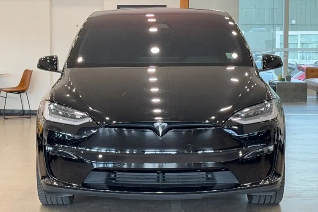 2023 Tesla Model X photo 1