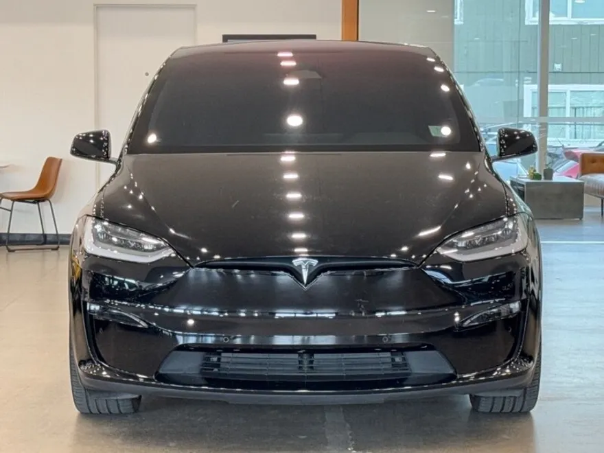 2023 Tesla Model X photo 1
