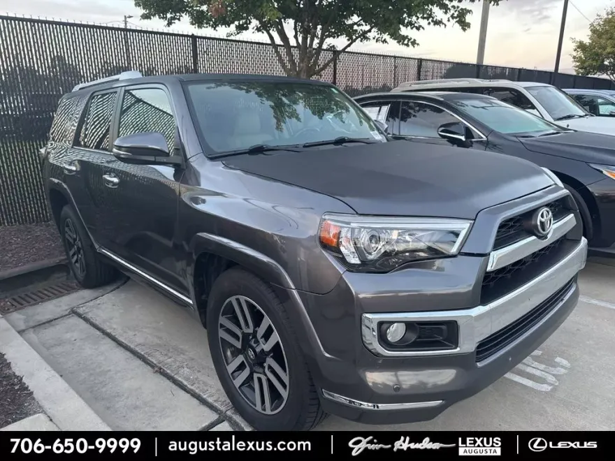 2017 Toyota 4Runner Limited photo 1