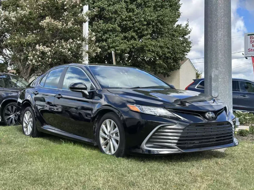 2024 Toyota Camry LE photo 1