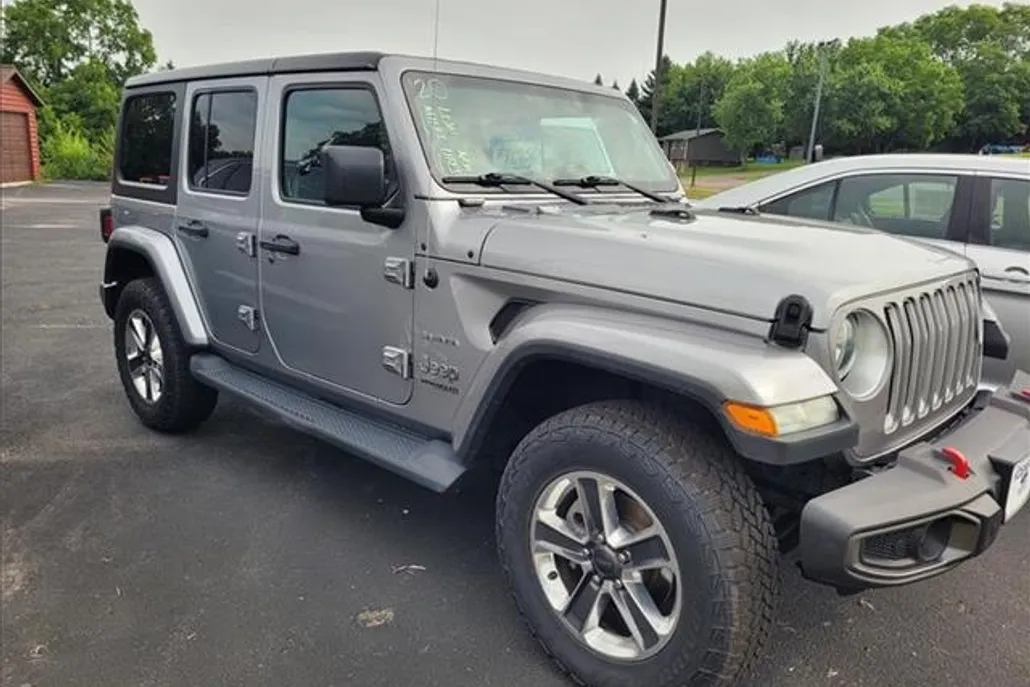 2020 Jeep Wrangler Unlimited Sahara photo 1