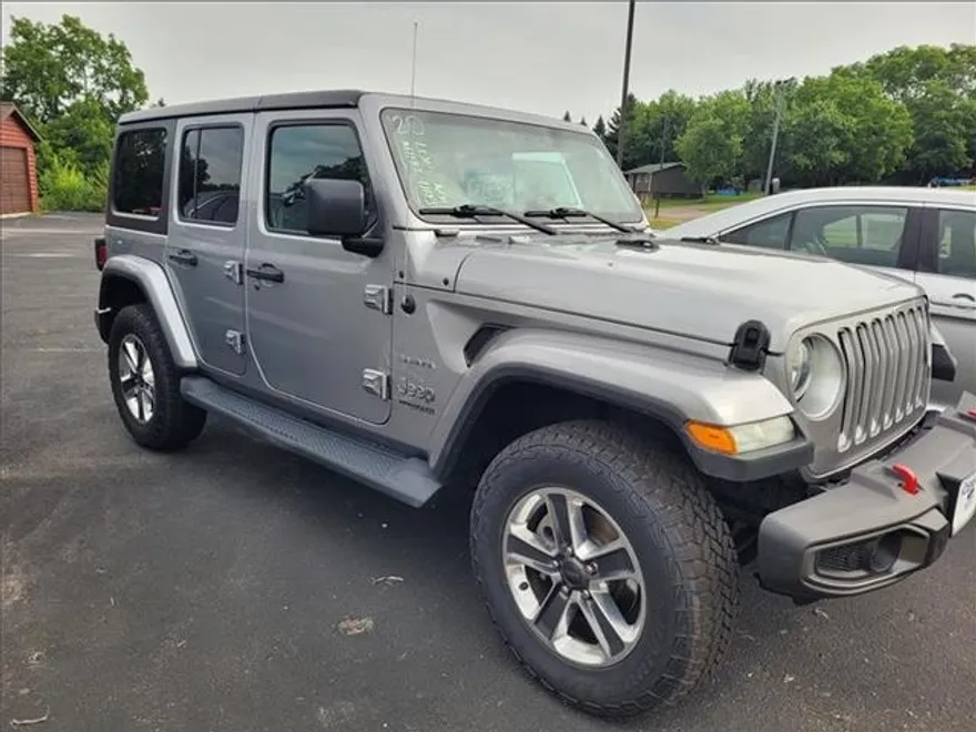2020 Jeep Wrangler Unlimited Sahara photo 1