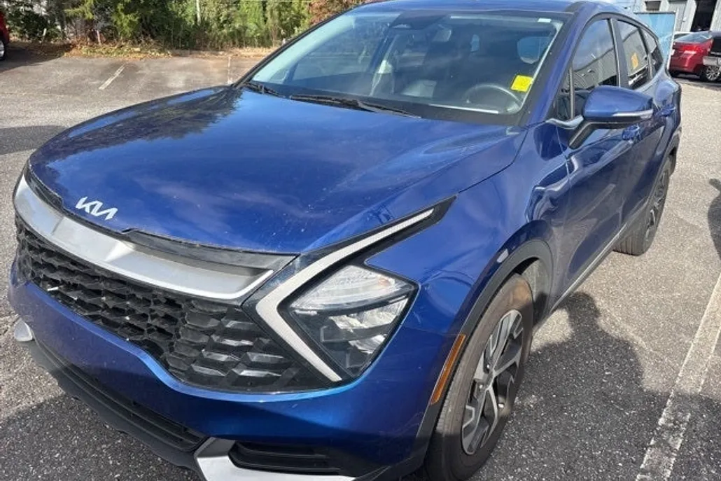 2023 Kia Sportage EX photo 1