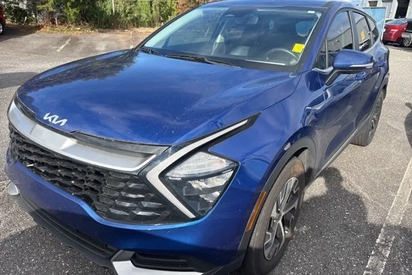 2023 Kia Sportage EX photo 1