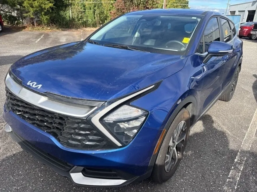2023 Kia Sportage EX photo 1