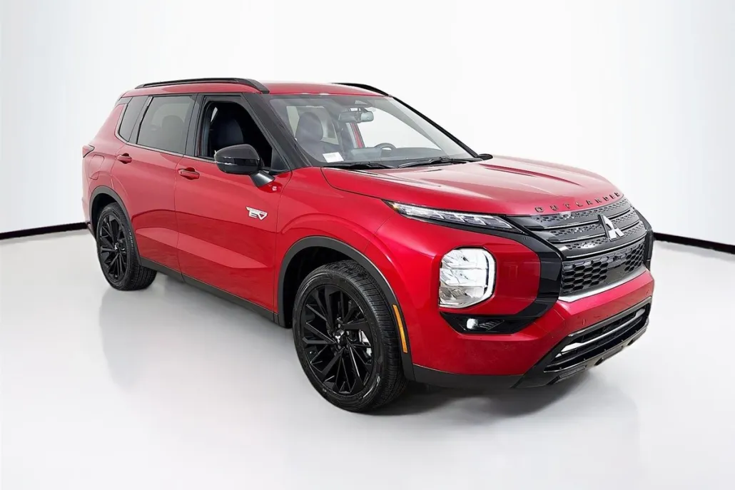 2025 Mitsubishi Outlander SEL photo 1