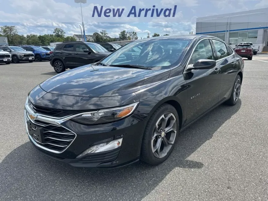 2024 Chevrolet Malibu 1LT photo 1