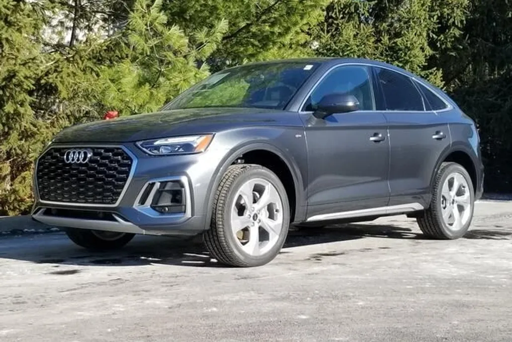 2025 Audi Q5 Sportback 45 S line Premium Plus photo 1