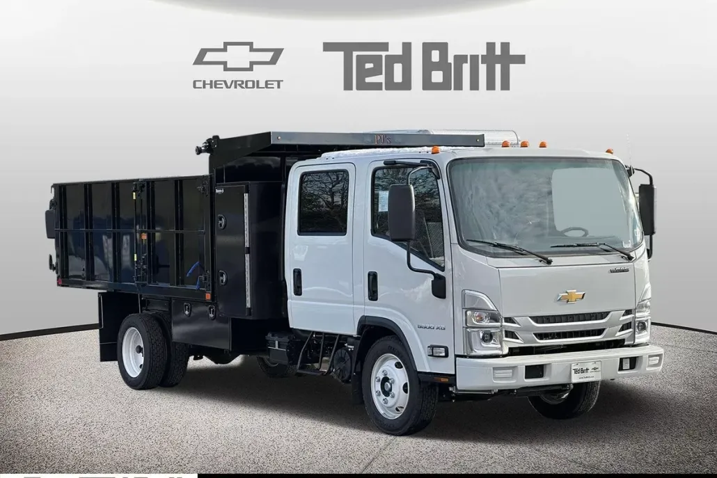 2025 Chevrolet Silverado photo 1