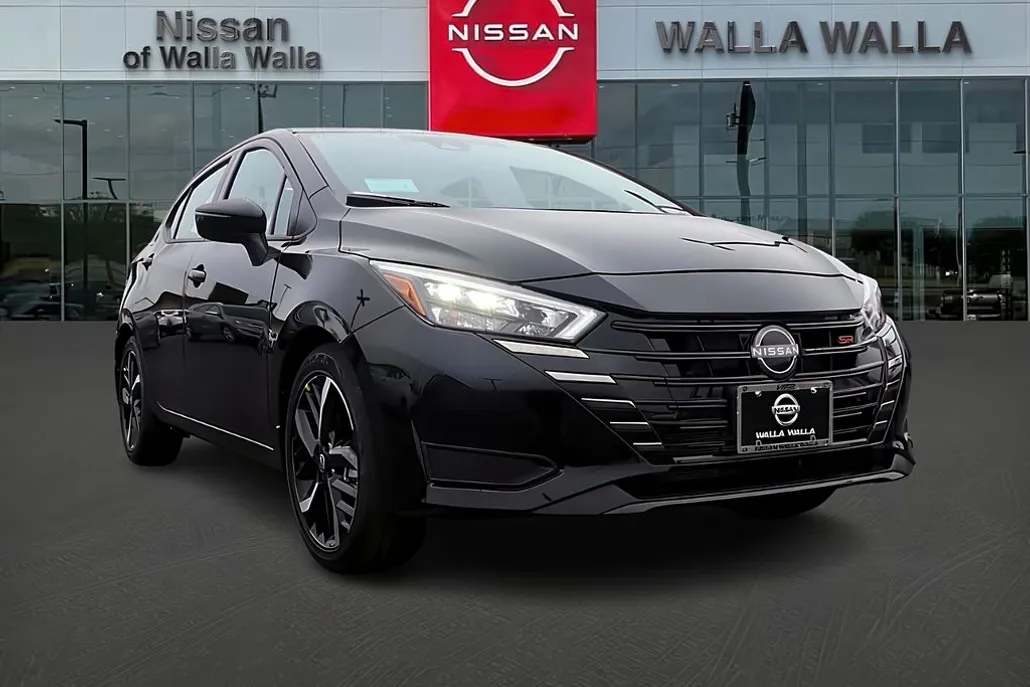 2025 Nissan Versa SR photo 1