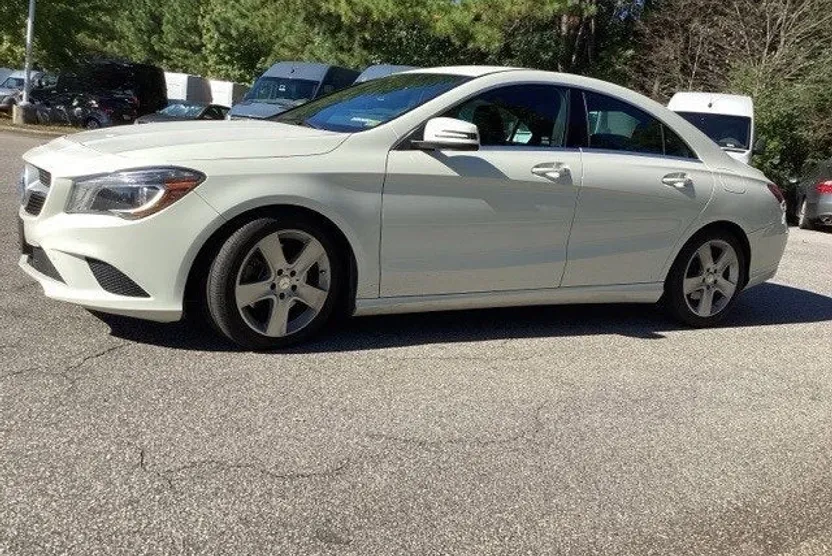 2016 Mercedes Benz CLA 250 4MATIC photo 1