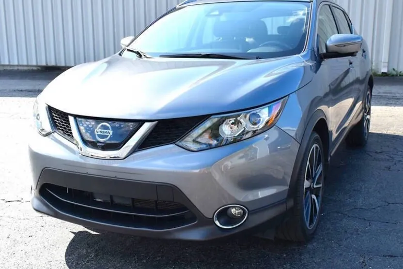 2017 Nissan Rogue Sport SL photo 1