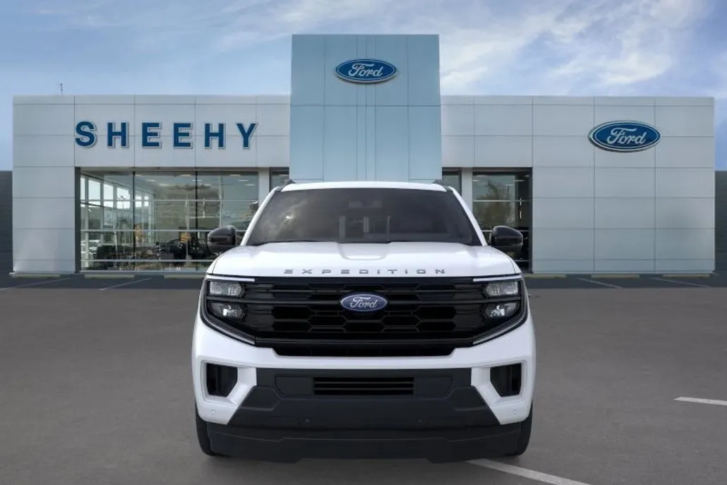 2025 Ford Expedition photo 1