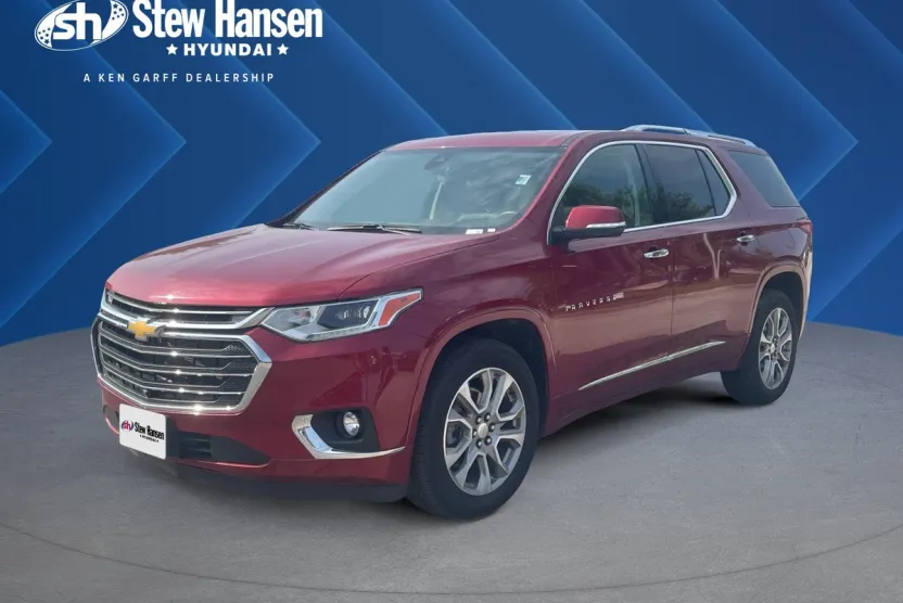 2021 Chevrolet Traverse Premier photo 1