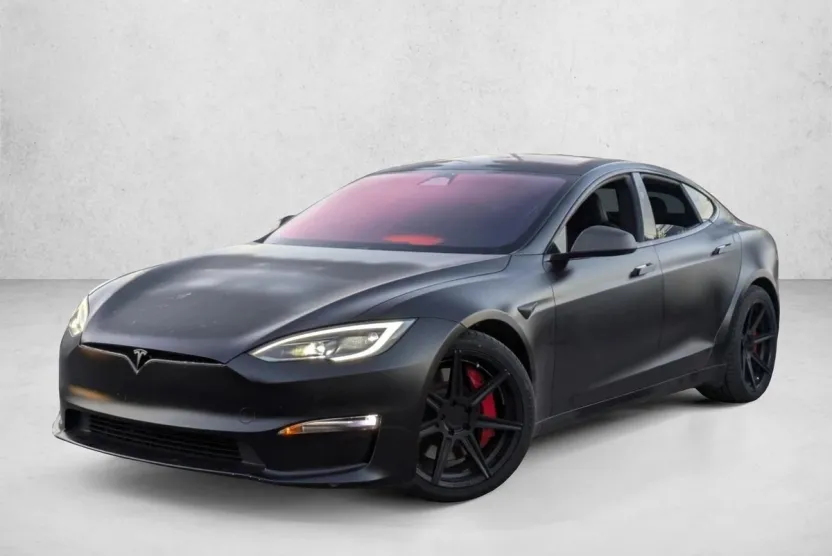 2023 Tesla Model S Plaid AWD photo 1