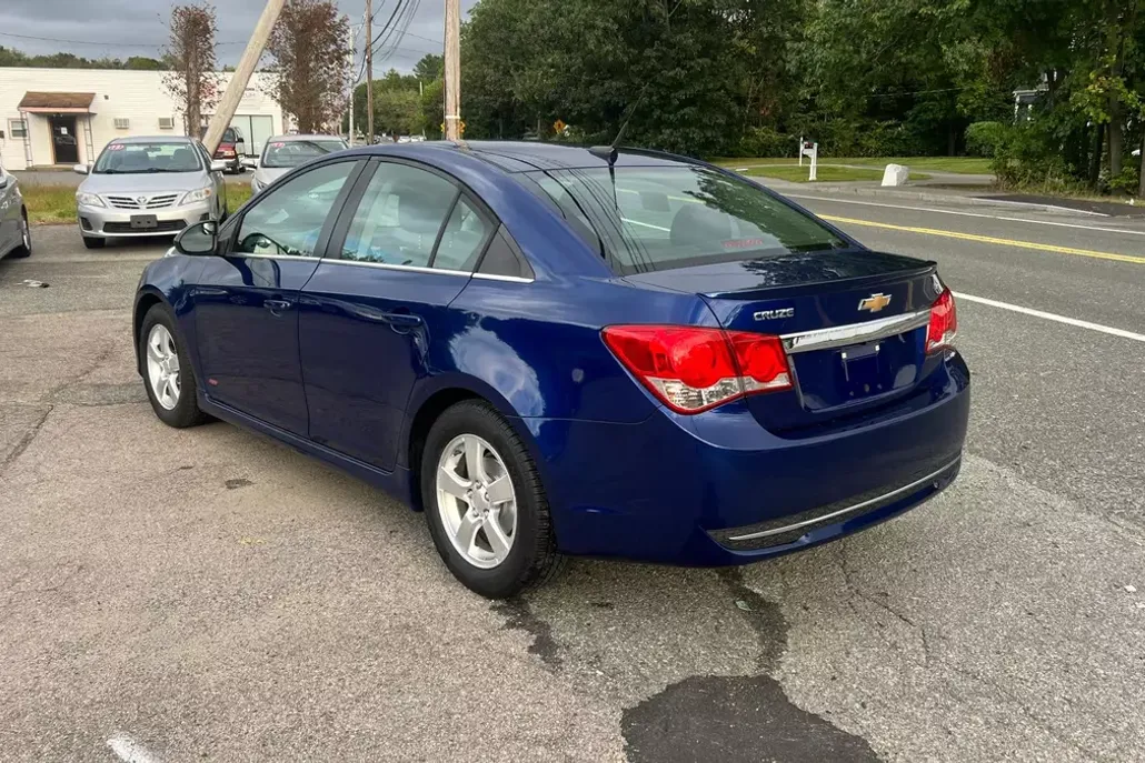 2013 Chevrolet Cruze LT photo 1