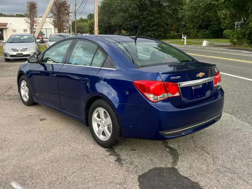 2013 Chevrolet Cruze LT photo 1