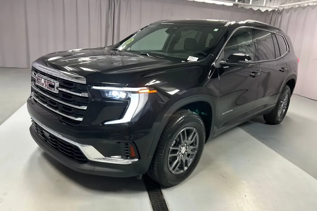 2025 Gmc Acadia Elevation photo 1