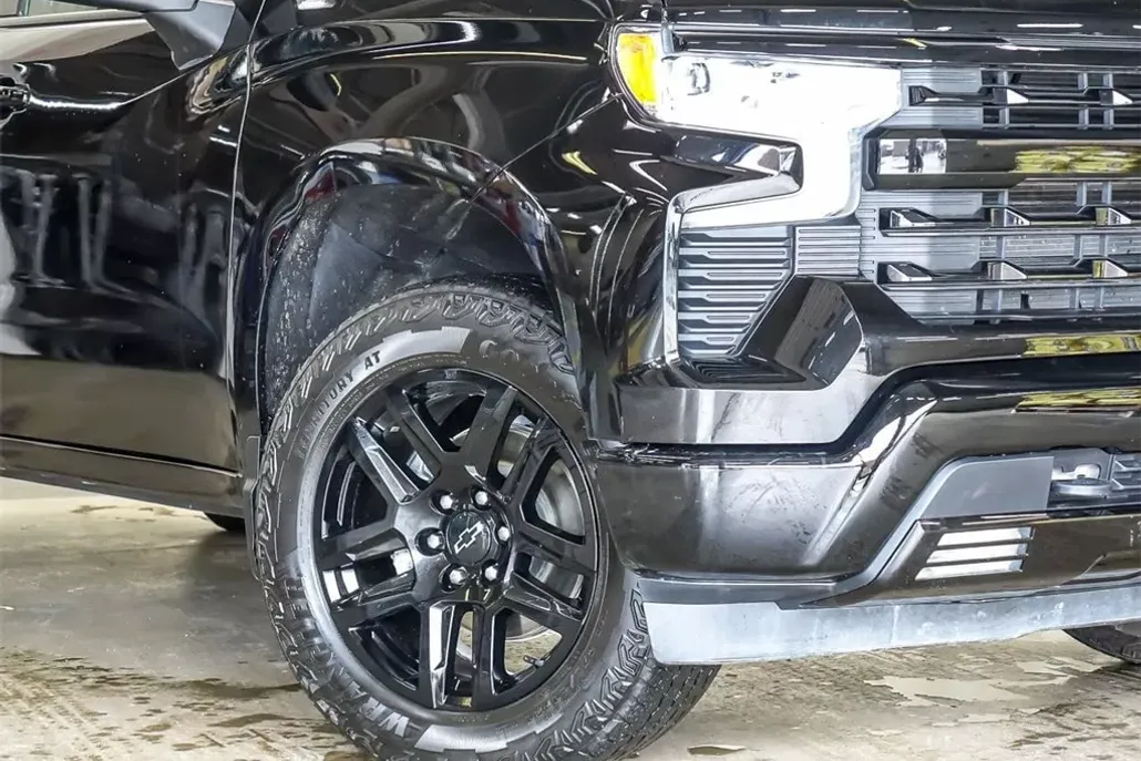 2023 Chevrolet Silverado 1500 RST photo 1