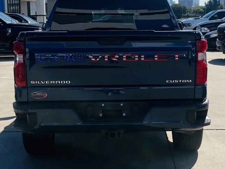 2022 Chevrolet Silverado 1500 Custom photo 1