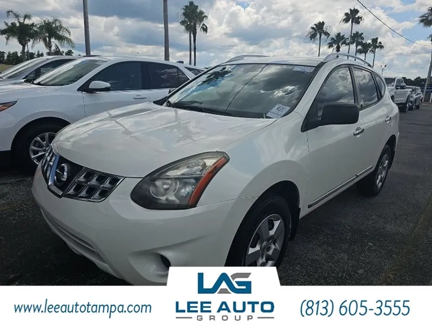 2015 Nissan Rogue Select S photo 1