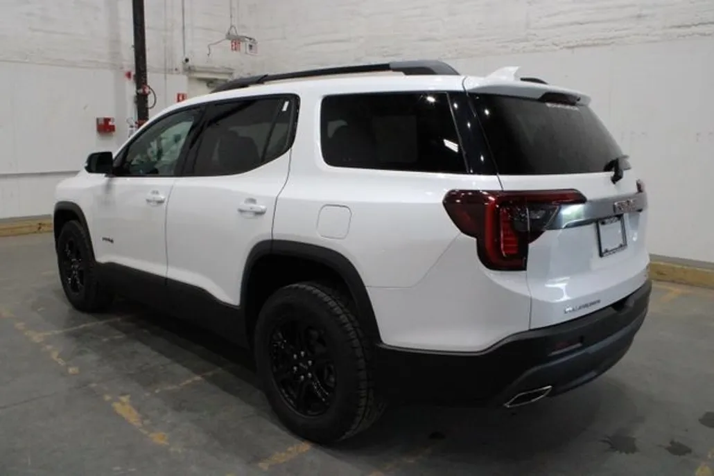 2023 Gmc Acadia AT4 photo 1
