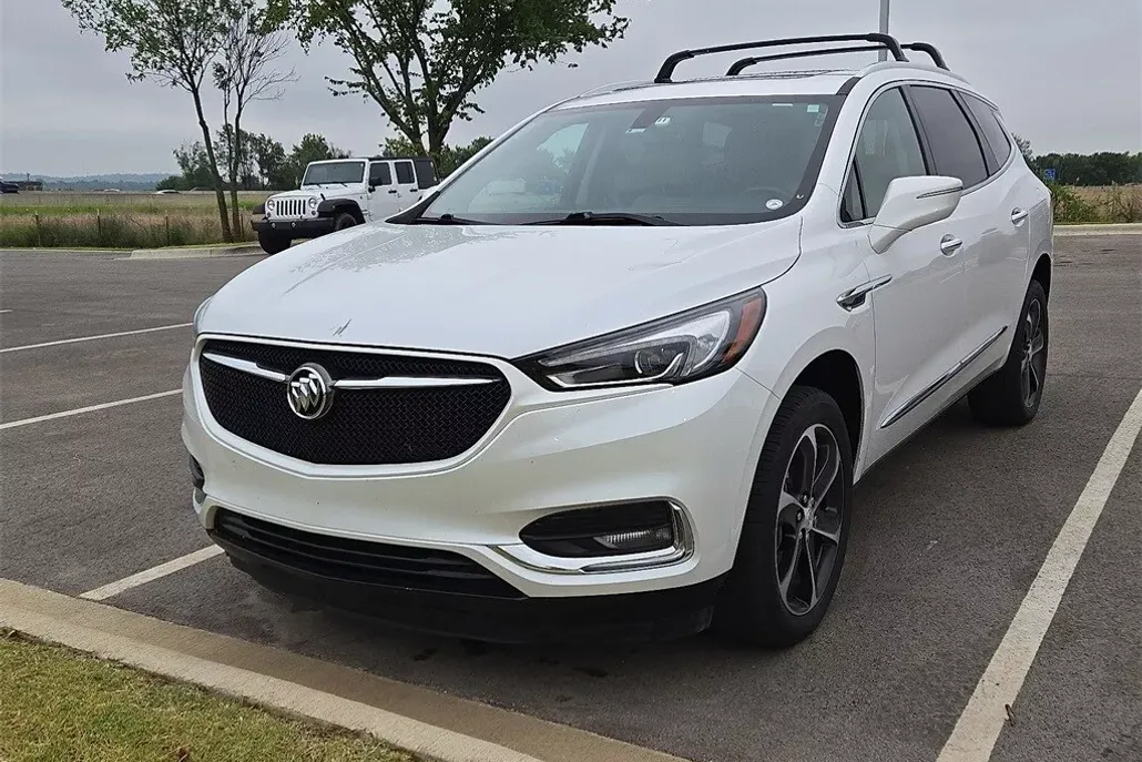 2021 Buick Enclave Essence photo 1